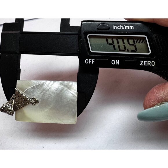 Vintage 925 Sterling Silver Mother of Pearl Rectangle Pendant Estate Jewelry - Picture 6 of 9